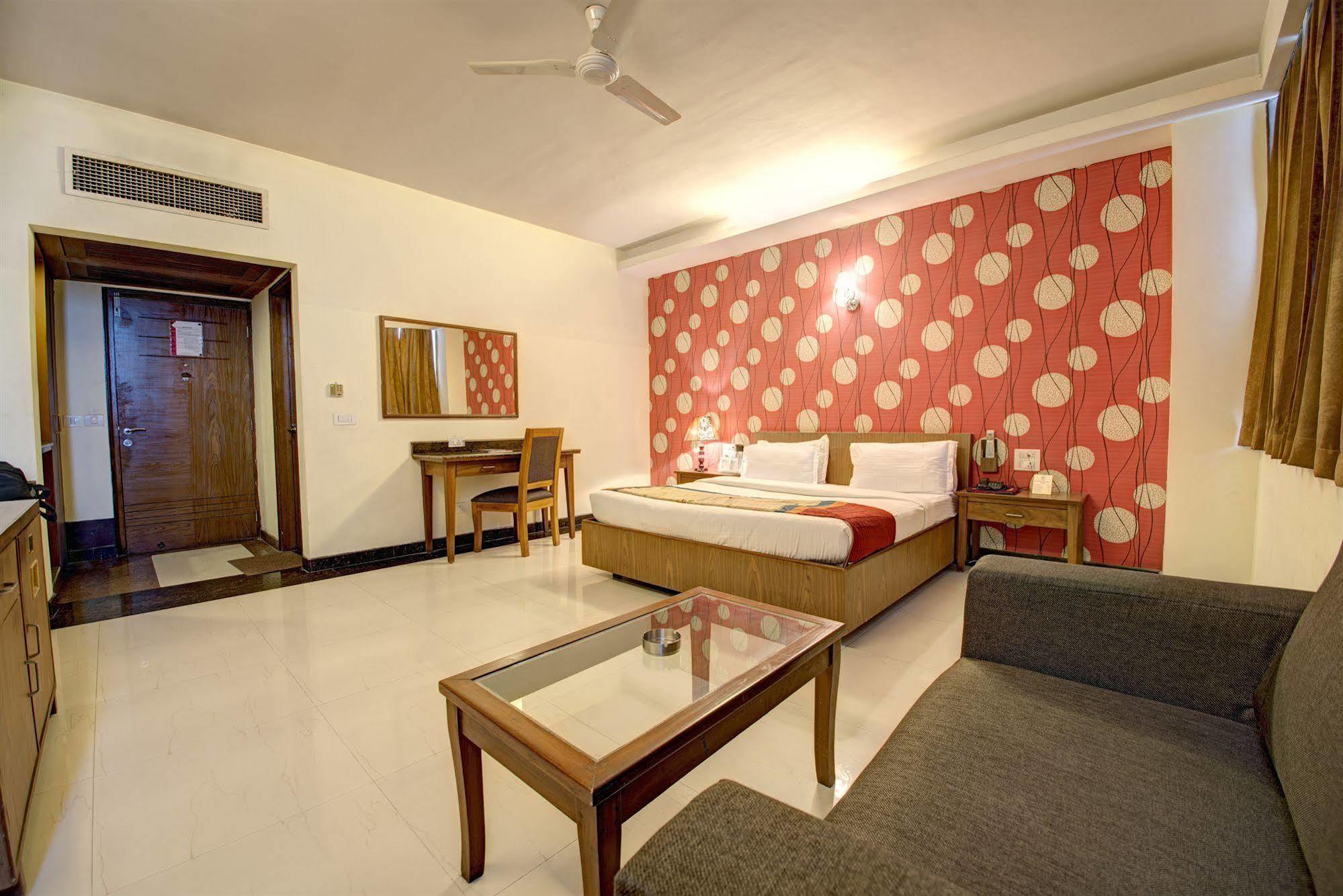 Hotel Pr Residency Αμριτσάρ Εξωτερικό φωτογραφία