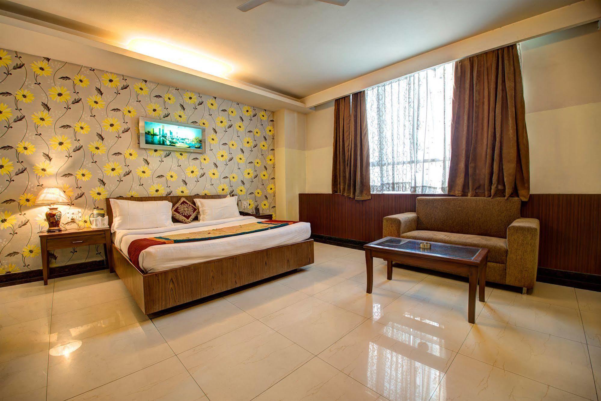 Hotel Pr Residency Αμριτσάρ Εξωτερικό φωτογραφία