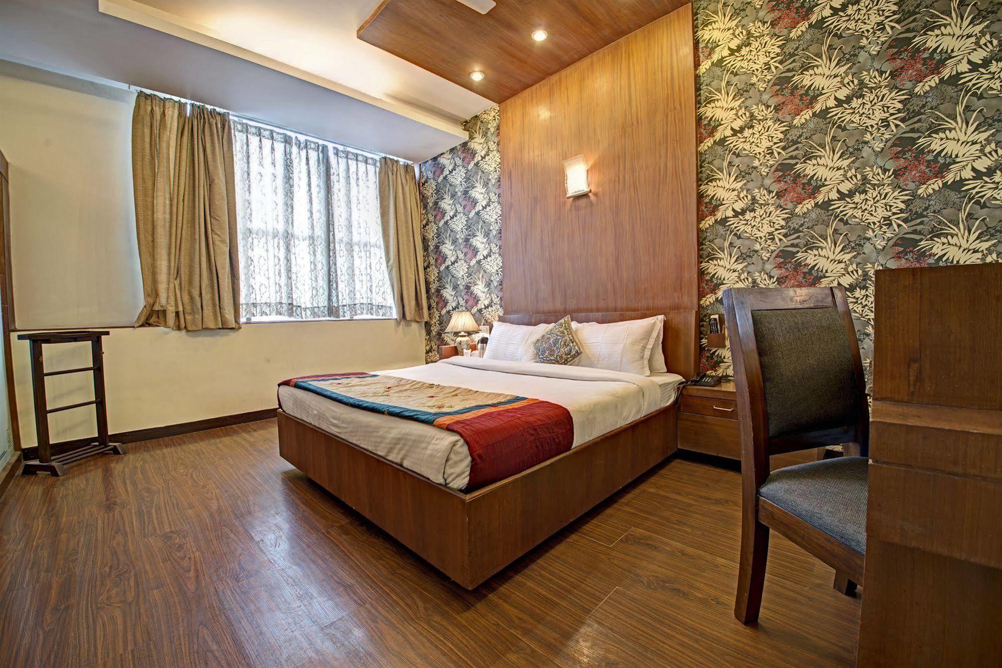 Hotel Pr Residency Αμριτσάρ Εξωτερικό φωτογραφία